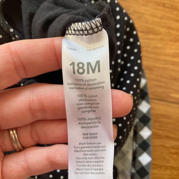 Carter’s Bumble Bee Baby Girl Outfit, Size 18 Months - Picture 5 of 5